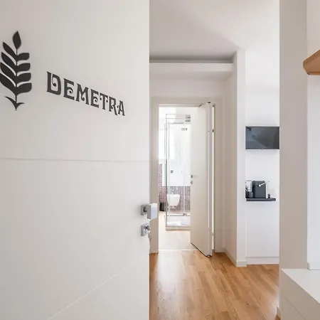 Helios Guest house 4*