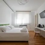 Helios 4* קליארי