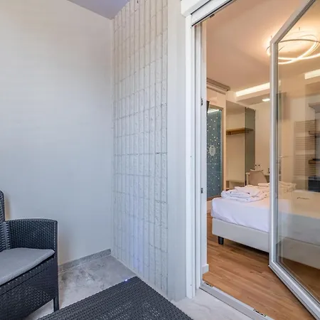 Helios Guest house *