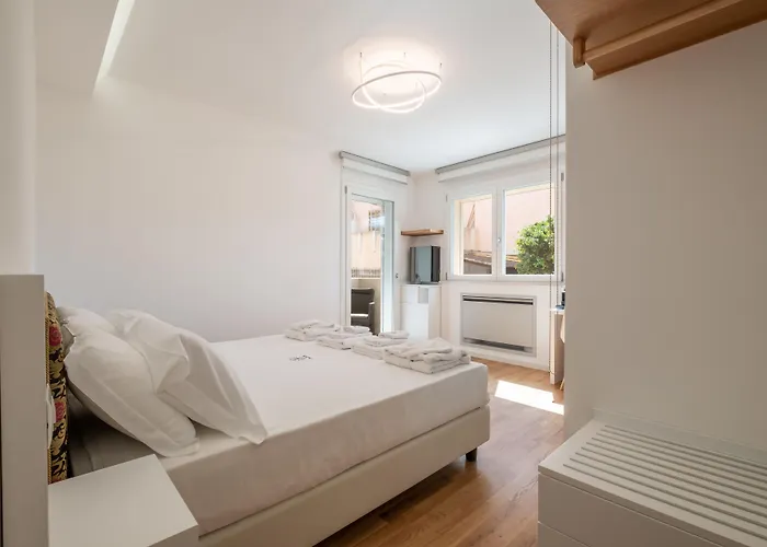 Guest house Helios 4*